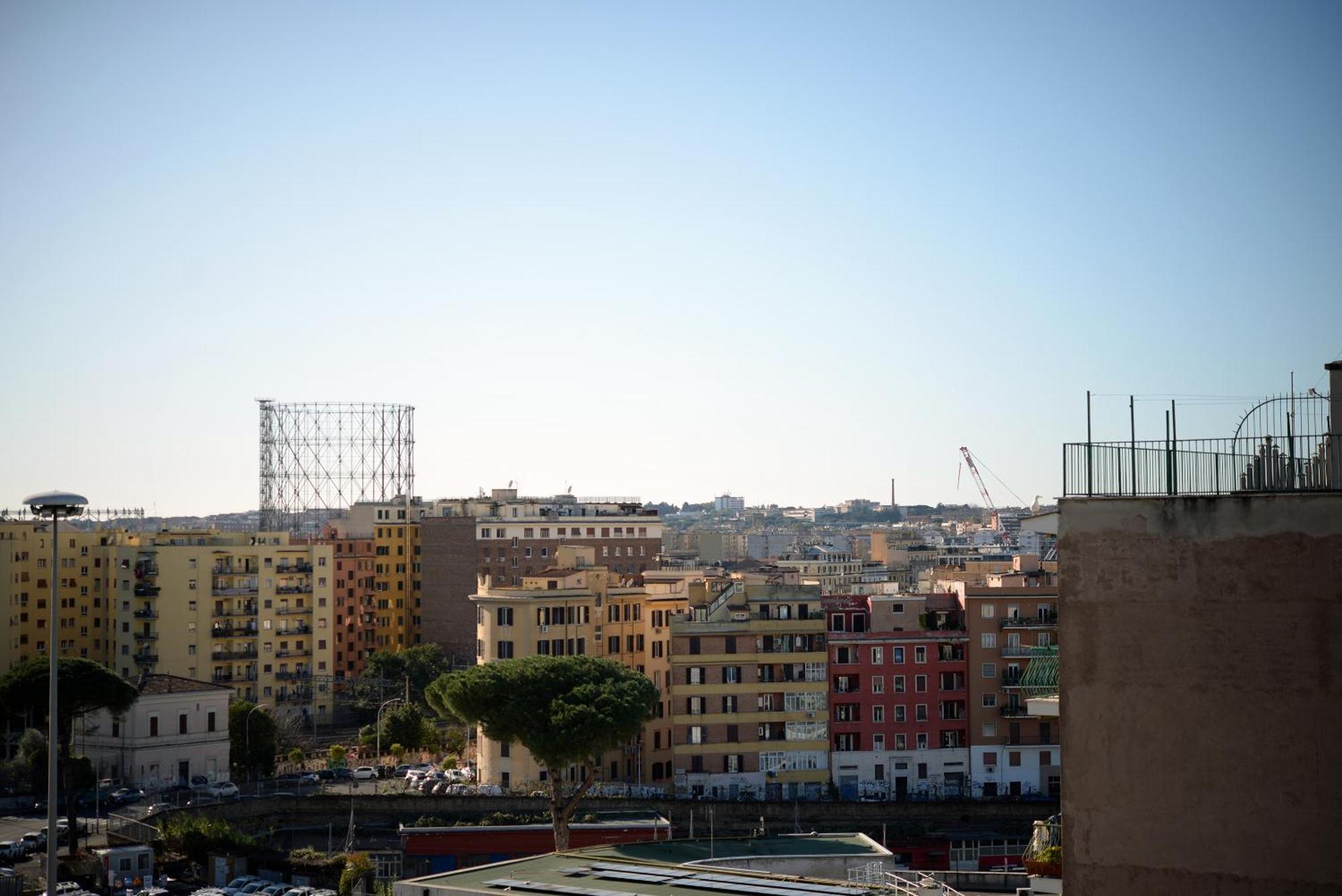 Homethic Piramide Rome Bagian luar foto